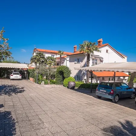 Villa Palma Malinska Exterior photo